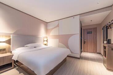 Hanting Hotel Jinan Dikou Road Long Distance Bus Terminal