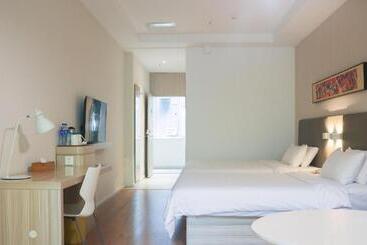 Hanting Hotel Luzhou Bell And Drum Tower