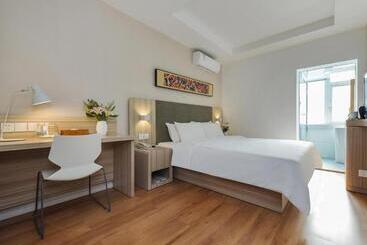 Hanting Hotel Luzhou Bell And Drum Tower