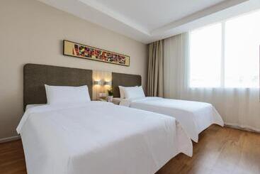 Hanting Hotel Luzhou Bell And Drum Tower