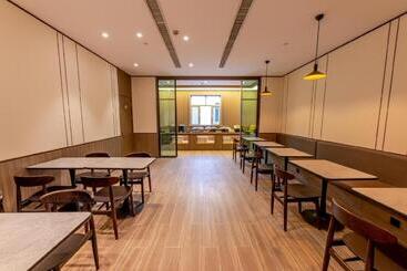 Hanting Hotel Turpan Huoyanshan Road Putaogou