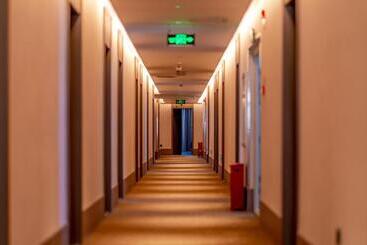 Hanting Hotel Turpan Huoyanshan Road Putaogou