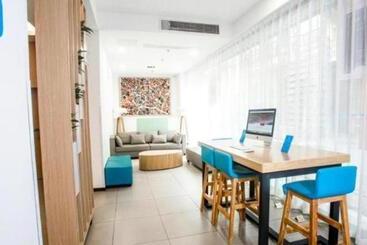 Hanting Hotel Yibin High Gaoke Station