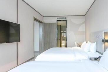Hanting Hotel Yichun Economic Development Zone