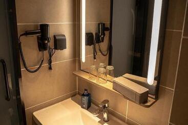 Hanting Hotel Zhalantun Qinghe Home Plaza