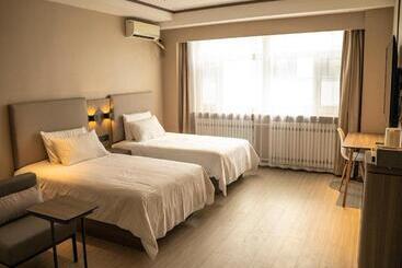 Hanting Hotel Zhalantun Qinghe Home Plaza