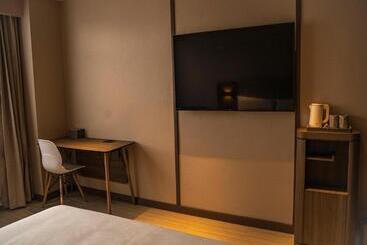 Hanting Hotel Zhalantun Qinghe Home Plaza