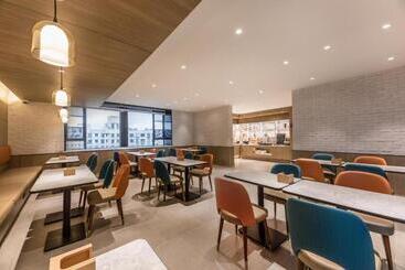 Hanting Premium Hotel Shanghai Yingao West Road Metro Station