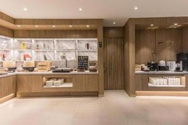 Hanting Premium Hotel Shanghai Yingao West Road Metro Station