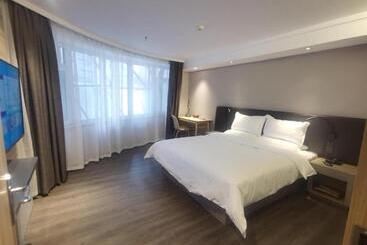 Hanting Premium Hotel Shenyang Hunnan Aoti Center