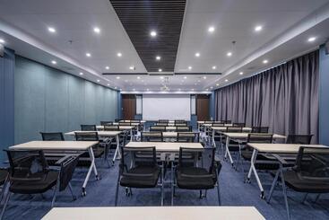 Hanting Premium Hotel Shenyang Hunnan Aoti Center