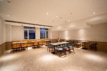 Hanting Premium Hotel Shenyang Hunnan Aoti Center