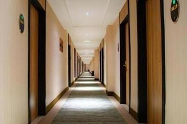 هتل Green Tree Inn Chuzhou Nanjiao District Shimao Square Longpan Road