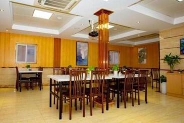 هتل Green Tree Inn Chuzhou Nanjiao District Shimao Square Longpan Road