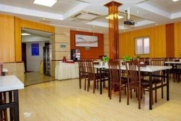 هتل Green Tree Inn Chuzhou Nanjiao District Shimao Square Longpan Road