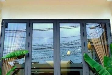 هتل Nha Trong Pho   Moon House