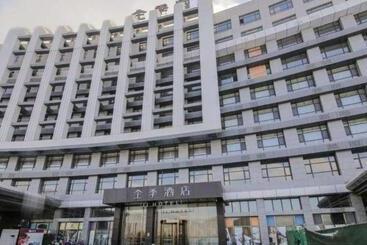 Ji Hotel Zhangye West Station
