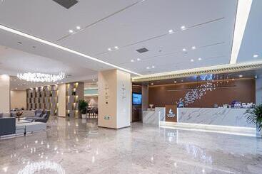 Lavande Hotel Tianjin Huayuan