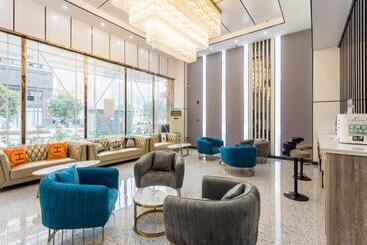 Starway Hotel Anshun Huangguoshu Street Anshun College