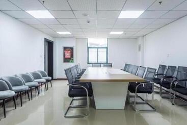 Starway Hotel Anshun Huangguoshu Street Anshun College