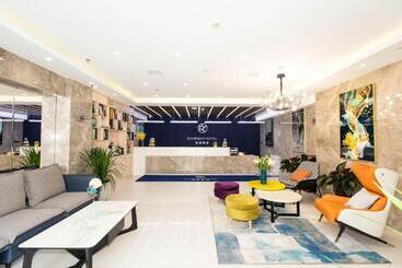 Starway Hotel Linyi University