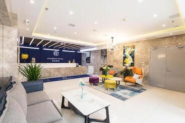 Starway Hotel Linyi University