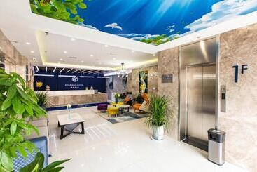 Starway Hotel Linyi University