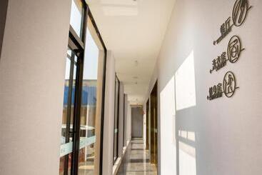 Starway Hotel Zhoukou Huanghe Road