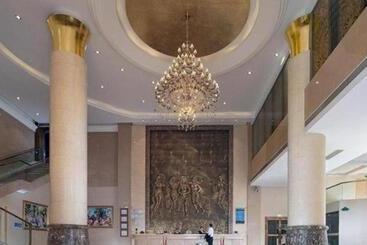 Vienna Hotel Guangdong Foshan West Station Airport Luocun