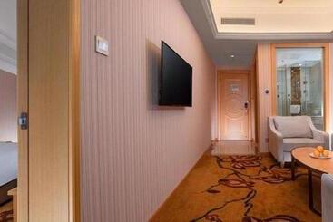 Vienna Hotel Jiangxi Jiujiang Happy City