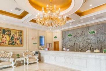 Vienna Hotel Weifang Taihuacheng