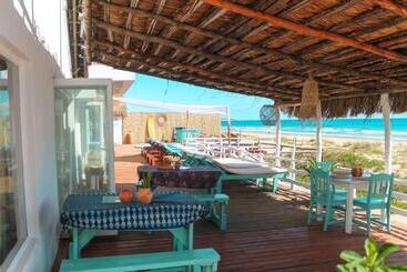 Lehani Beach Hostel