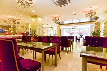 City 118 Hotel Qingdao Licang Pedestrian Street