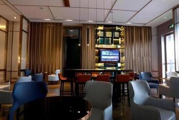 Echarm Hotel Changsha Window Of The World Broadcasting And Exhibition Center
