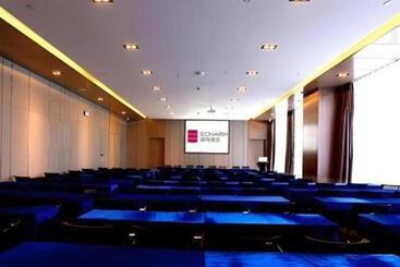 Echarm Hotel Changsha Window Of The World Broadcasting And Exhibition Center