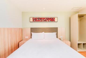Hanting Hotel Baotou A Erding Street Museum