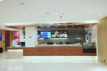 Hanting Premium Hotel Youjia Xianyang Qindu Wanda Plaza