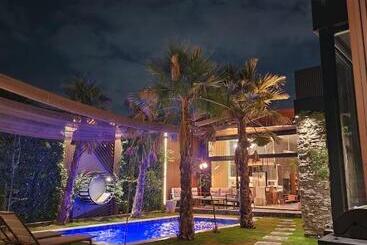 هتل شاليه ام جيه فيليج 4 Mj Village Chalet
