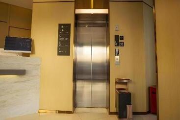 هتل City Comfort Inn Baoding Railway Station