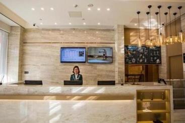 هتل City Comfort Inn Fuyang Hongqi Middle School Erlijing Night Market