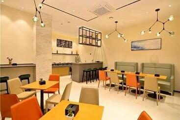 هتل City Comfort Inn Kunming High Speed Railway South Station 7th Street Area