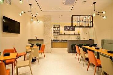 هتل City Comfort Inn Kunming High Speed Railway South Station 7th Street Area