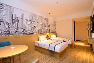 هتل City Comfort Inn Kunming High Speed Railway South Station 7th Street Area