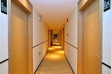 هتل City Comfort Inn Kunming High Speed Railway South Station 7th Street Area