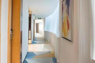 هتل City Comfort Inn Yulin Youth Square 1st People S Hospital
