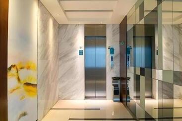 هتل City Comfort Inn Yulin Youth Square 1st People S Hospital