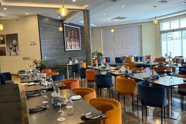 هتل Golden Tulip Ibadan