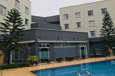 هتل Golden Tulip Ibadan