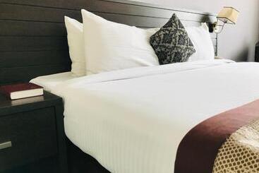 هتل Golden Tulip Ibadan