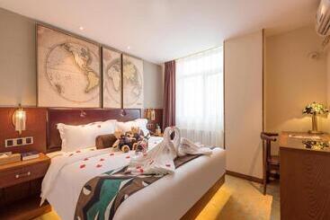 هتل James Joyce Coffetel Kunming Railway Station Huancheng Nan Road Metro Station